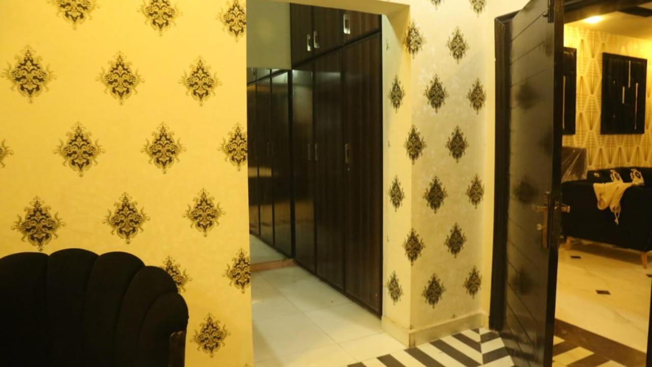 Hotel De Smart Мултан Екстер'єр фото