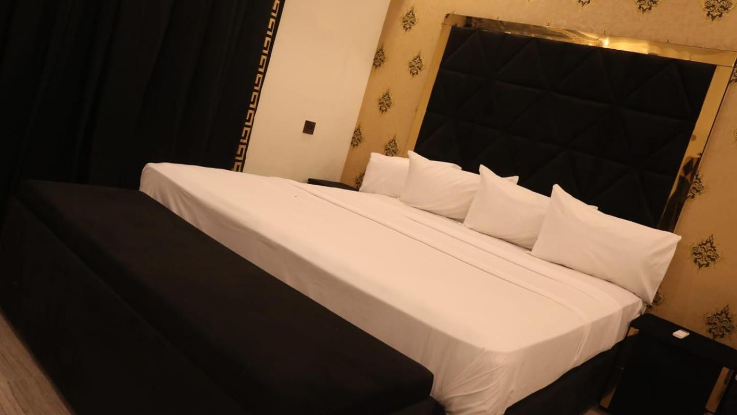 Hotel De Smart Мултан Екстер'єр фото