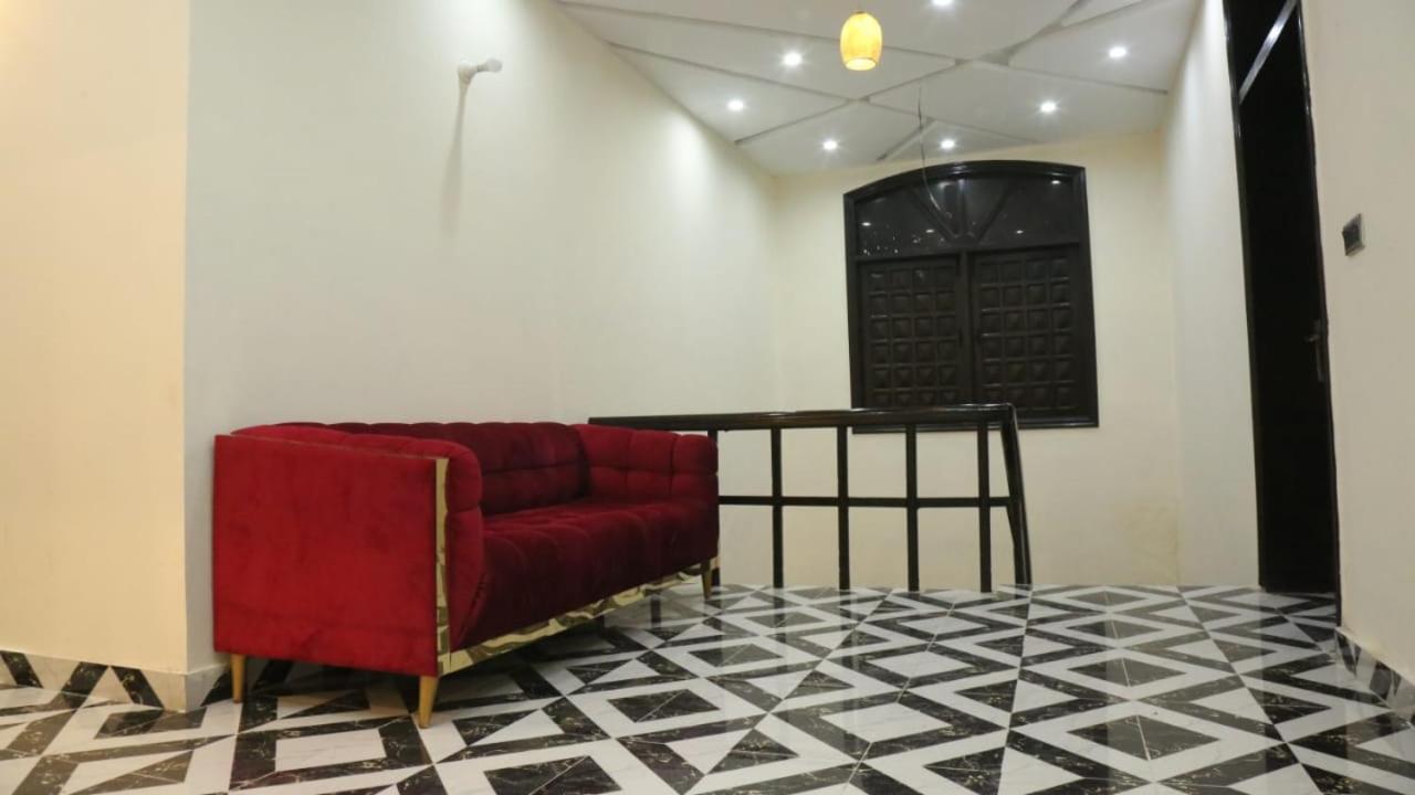 Hotel De Smart Мултан Екстер'єр фото