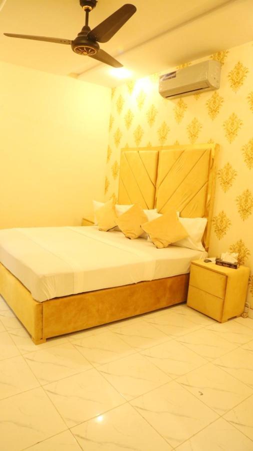 Hotel De Smart Мултан Екстер'єр фото
