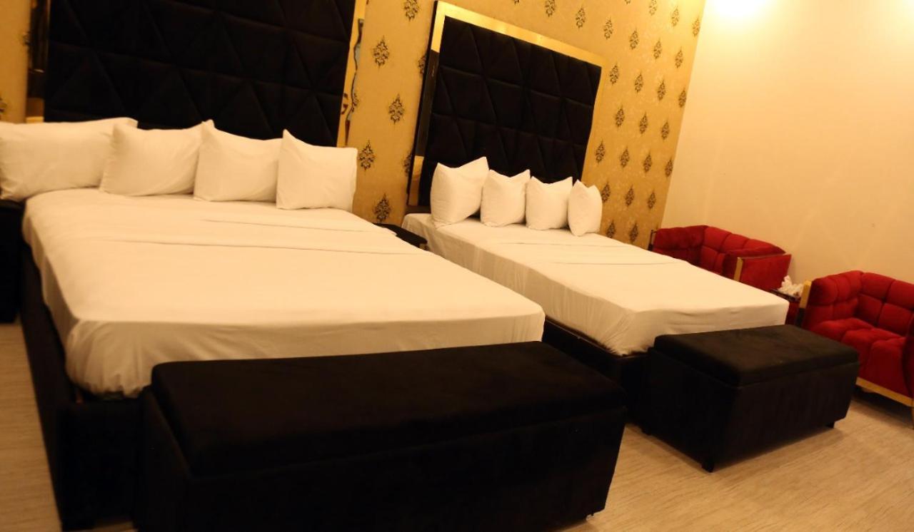 Hotel De Smart Мултан Екстер'єр фото