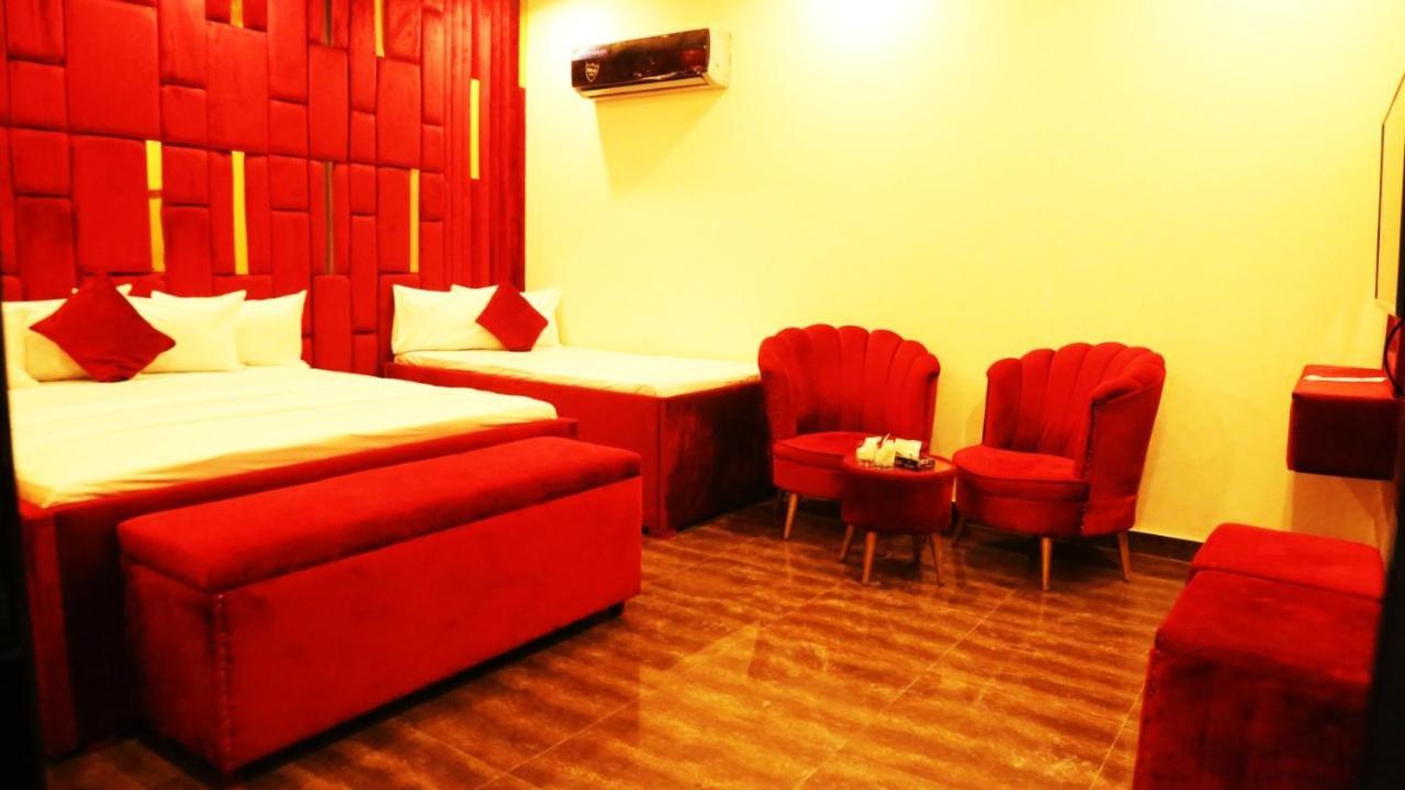 Hotel De Smart Мултан Екстер'єр фото